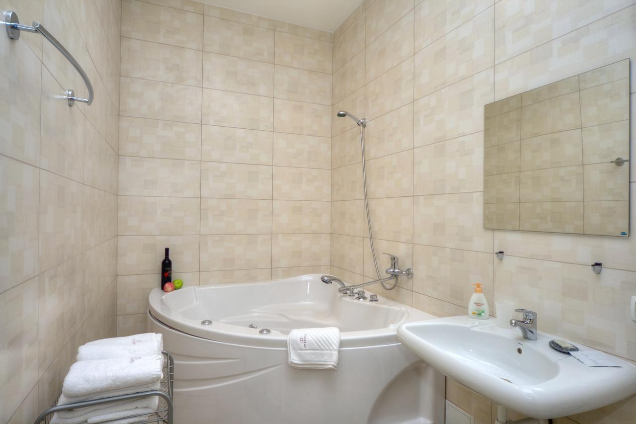 Best Season Apart Hotel Kiev Luaran gambar